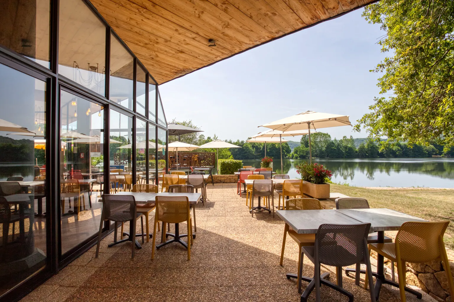 camping les berges de la dordogne avec restaurant