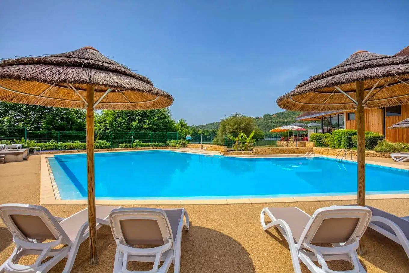camping avec piscine en Dordogne