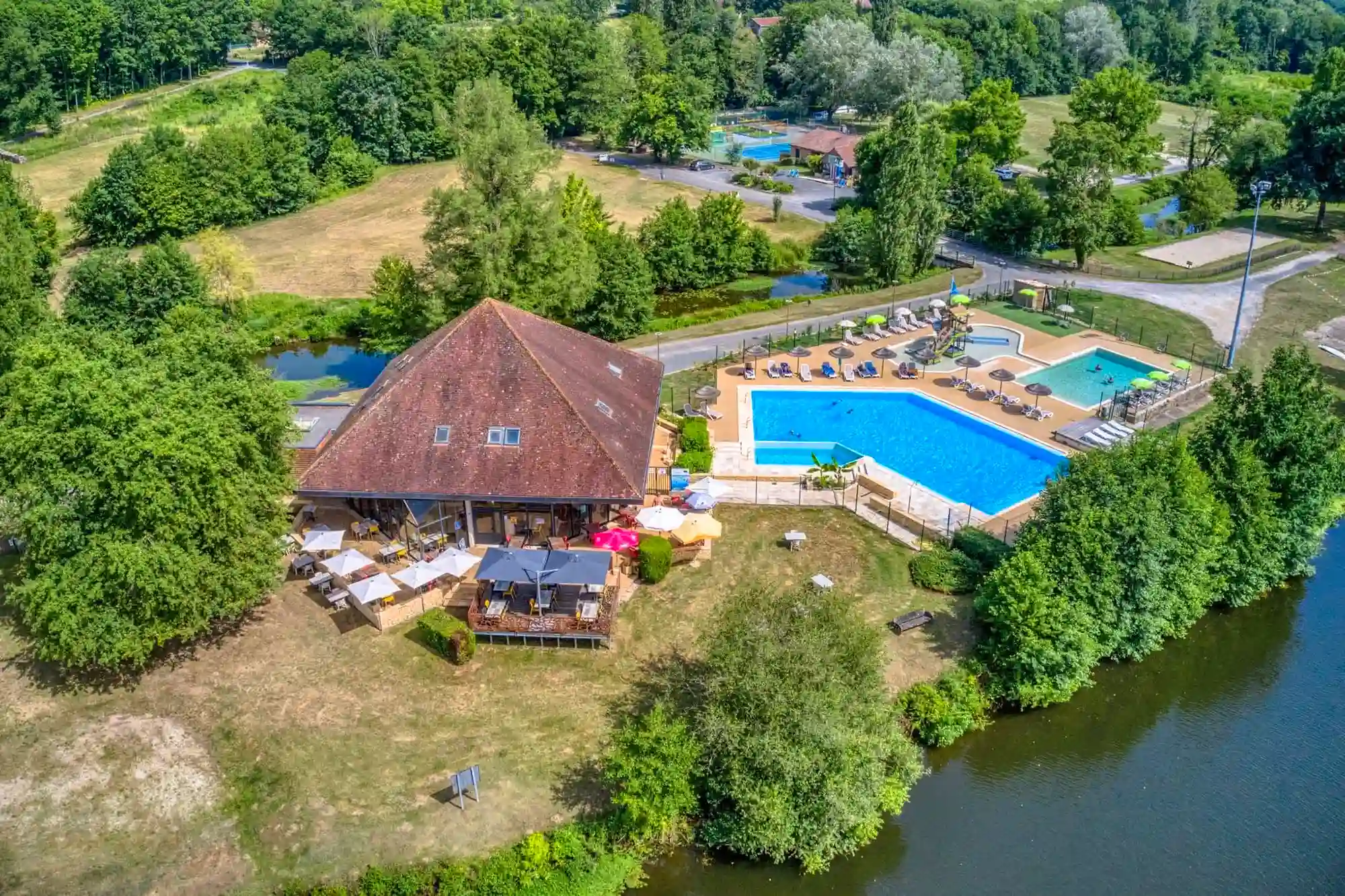 camping avec un espace aquatique en Dordogne