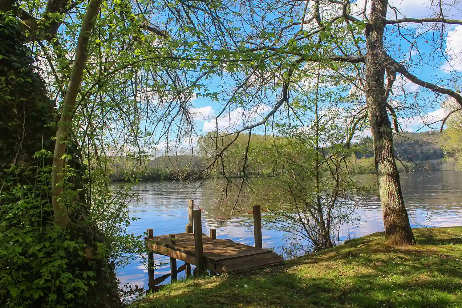 camping en Dordogne en bord de rivière
