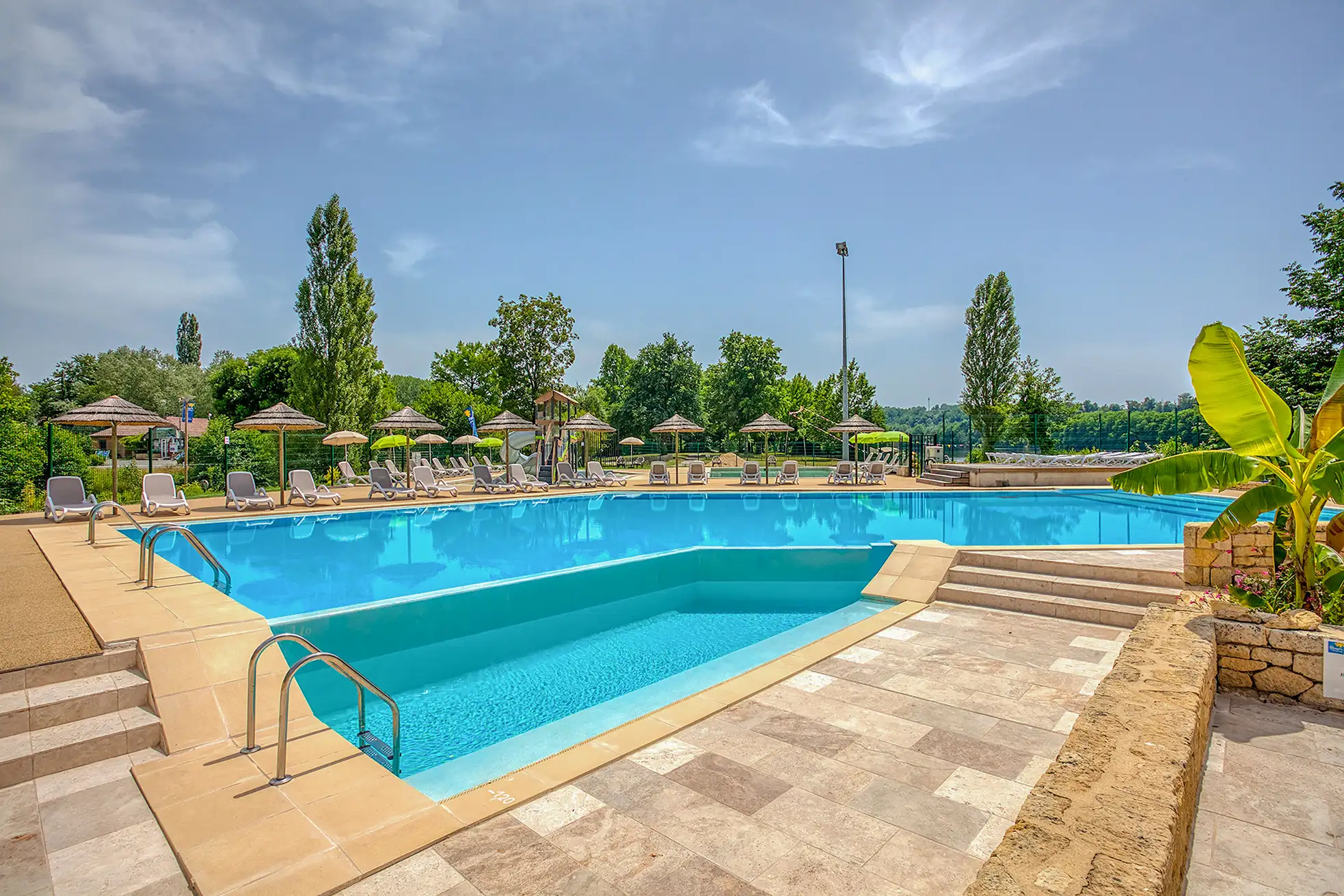 camping en dordogne avec piscine