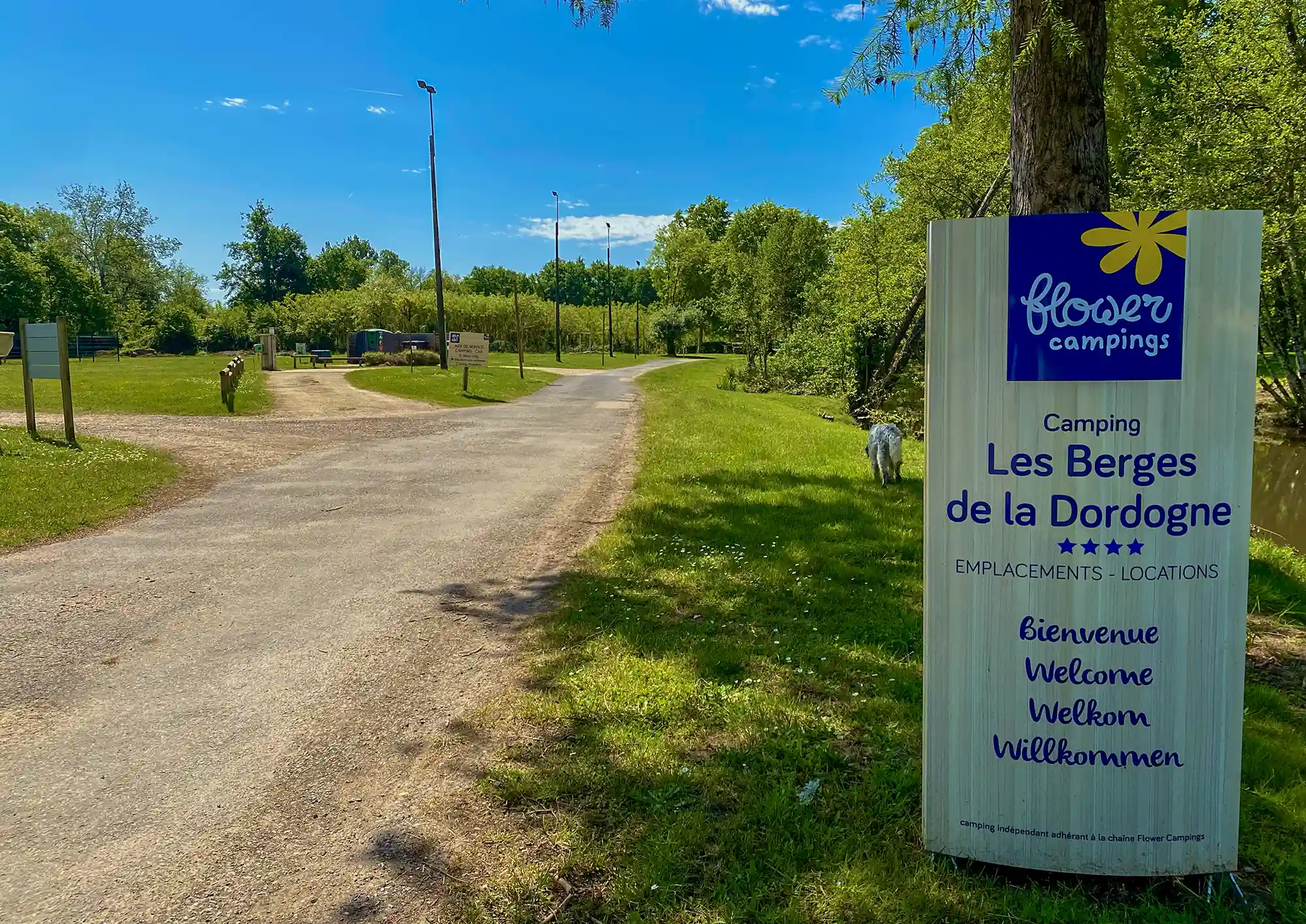 contacter Les Berges de la Dordogne camping familial
